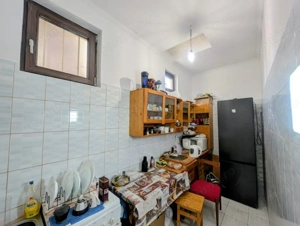 O Casa si  un apartament intr-o  curte individuala in centrul Oradiei - imagine 5