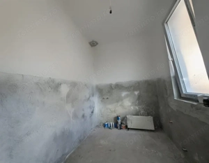 O Casa si  un apartament intr-o  curte individuala in centrul Oradiei - imagine 11