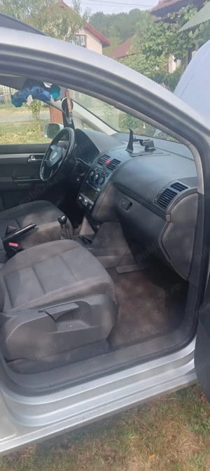 Volkswagen Touran  - imagine 4