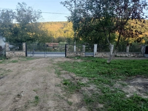 Casă de vânzare la roșu - imagine 9