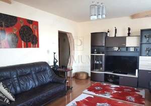 PUNCTELE CARDINALE - CENTRAL - 3 CAMERE - 2 BAI - CENTRALA PROPRIE - CLIMA - ETAJ 3 - BOXA