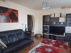 3 cam dec centrala proprie 2 bai etaj intermediar boxa zona Tipografilor