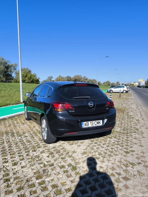 Opel Astra J 2012 - imagine 3 Opel Astra J 2012 - imagine 3