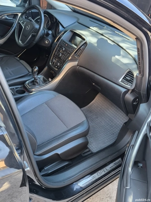 Opel Astra J 2012 - imagine 8 Opel Astra J 2012 - imagine 8