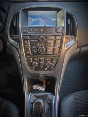 Opel Astra J 2012 - imagine 7 Opel Astra J 2012 - imagine 7