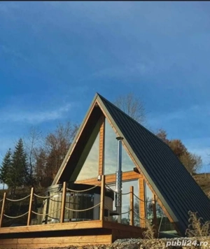 vindem cabane tip A frame