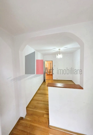 Apartament spațios cu 4 camere Crangasi - imagine 3