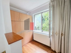 Apartament spațios cu 4 camere Crangasi - imagine 9