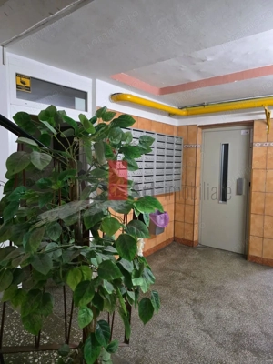 Apartament spațios cu 4 camere Crangasi - imagine 16