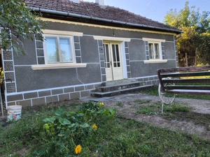 Vând casa de locuit Cuvin ARAD