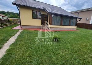 Casa individuala cu 3 camere,2 bai si garaj,Dumbravita langa Padure - imagine 18