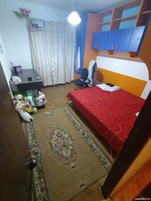 Proprietar, Sagului -Dambovita,Cu Centrala,Etajul 1, Decomandat,Modelul Cel Mai Mare - imagine 6