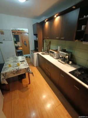 Proprietar, Sagului -Dambovita,Cu Centrala,Etajul 1, Decomandat,Modelul Cel Mai Mare - imagine 3