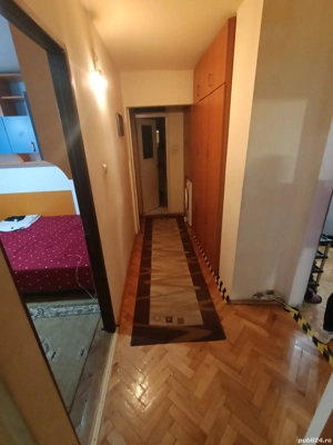 Proprietar, Sagului -Dambovita,Cu Centrala,Etajul 1, Decomandat,Modelul Cel Mai Mare - imagine 9