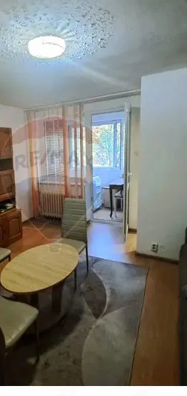 Închiriez garsonieră Brazda lui Novac