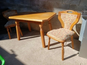 Masa de bucătărie cu două scaune din lemn masiv