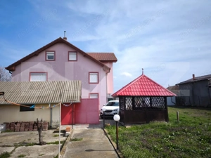 Casa 250 mp utili, 1450 mp teren, zona Balta Verde - imagine 2