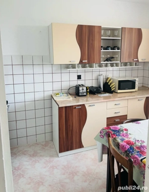 Vând apartament spațios de 75 m  în Zadareni