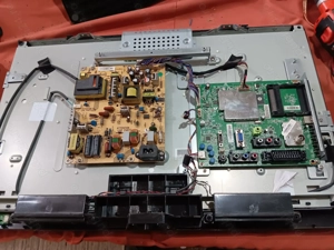 panel display lc260wxe de pe tv Philips 26pfl3606h - imagine 2
