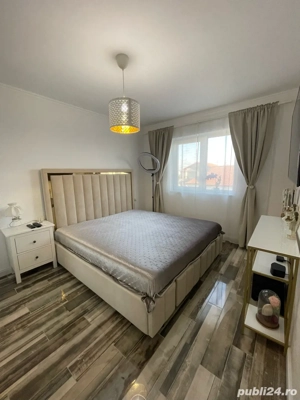 Casă înșiruită P+1E+pod(în cvadruplex)130 mp constr,asfalt,mobilata nou,130.000 ! - imagine 5