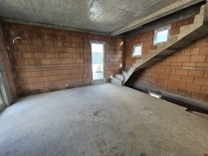 SAD la parter. Apartament cu 3 camere la Etaj si Mansarda! - imagine 8 SAD la parter. Apartament cu 3 camere la Etaj si Mansarda! - imagine 8