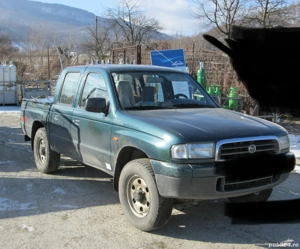 Mazda B2500 de vânzare