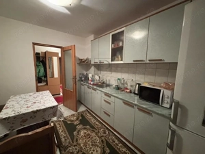 ARADULUI - PARTER INALT - 3 camere - 2 bai - balcon - decomandat - centrala proprie - BOXA