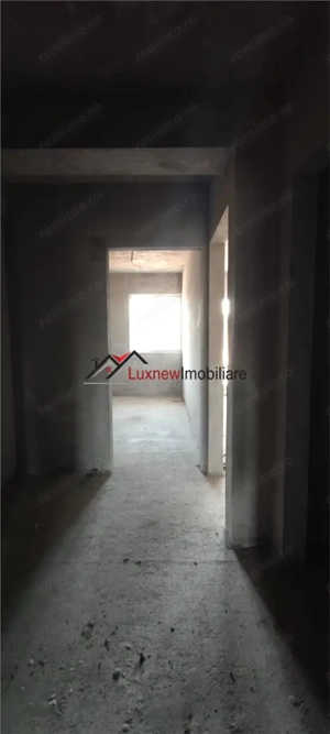 Apartament decomandat, semifinisat 37 mp plus terasa10 mp ,etaj retras. - imagine 11 Apartament decomandat, semifinisat 37 mp plus terasa10 mp ,etaj retras. - imagine 11