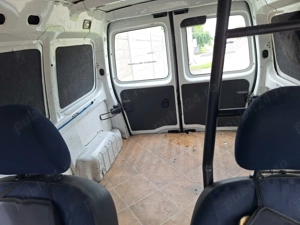 Vând Peugeot Partner  - imagine 3 Vând Peugeot Partner  - imagine 3