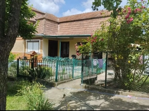 Vand Casa in Ttiteni de Sus