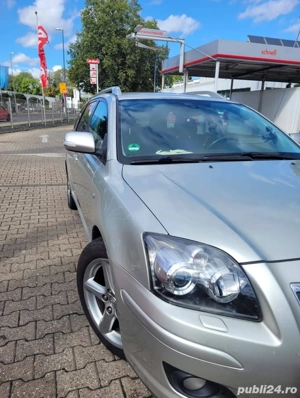 Toyota Avensis - imagine 5