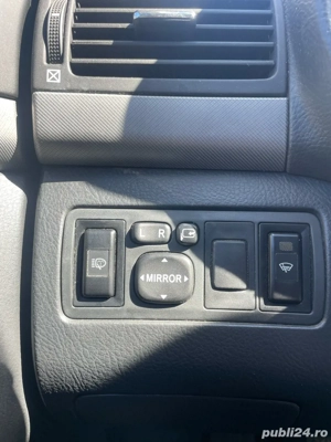 Toyota Avensis - imagine 6