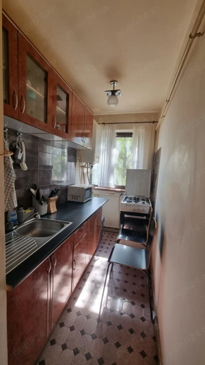 Apartament 3 camere et 1, zona Diana, langa Spiru Haret. - imagine 9 Apartament 3 camere et 1, zona Diana, langa Spiru Haret. - imagine 9