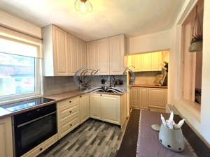 Apartament boem la casa,  curte privata si potential de extindere - imagine 2