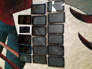 Lot 16 tablete sparte pentru piese sau reciclare 