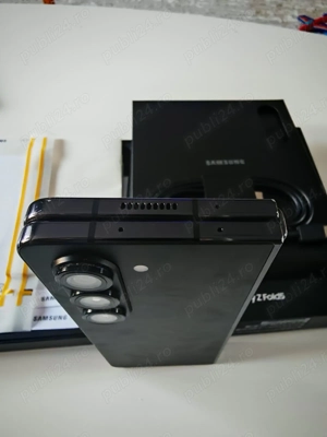 Vand Samsung Galaxy Fold 5 512gb - imagine 3