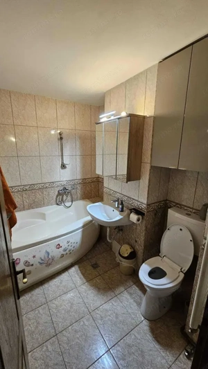 3 camere decomandat. Amenajat. Disponibil imediat - imagine 6 3 camere decomandat. Amenajat. Disponibil imediat - imagine 6