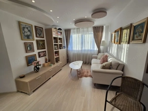 Apartament 3 camere, Loc de parcare, Centru, Etaj 7/10