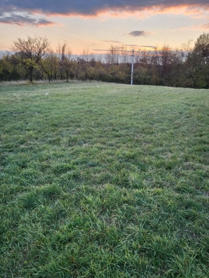 Vand parcele teren intravilan,Mosoaia, strada principala, 7 km Pitesti - imagine 5