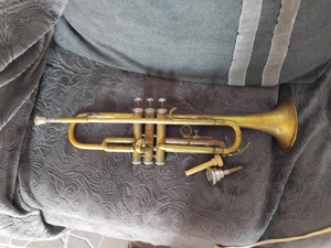 Trompeta veche ! 