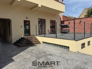 Spatii comerciale , Ultracentral