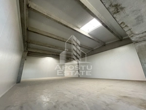 Doua compartimente de hala, in parc insdustrial, 1046 mp