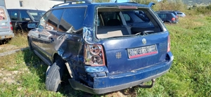 Dezmembrez vw Passat  - imagine 4