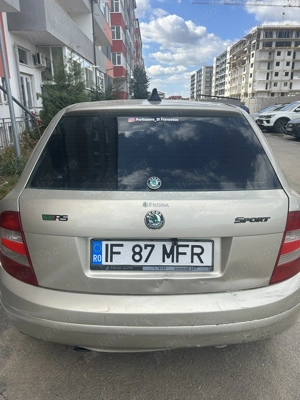 Vand Skoda Fabia 1.2 2005 47 cai. Imbina tradiția cu eleganta.  - imagine 9