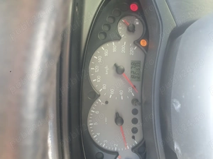 Vând Ford focus1.6 benzină 2002 - imagine 2