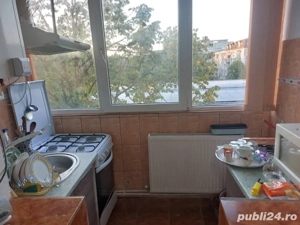 Închiriez apartament  - imagine 8
