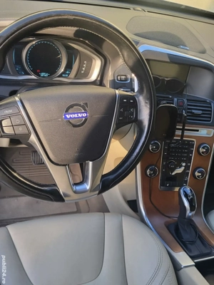Volvo xc60 D5 automat 4x4 - imagine 3