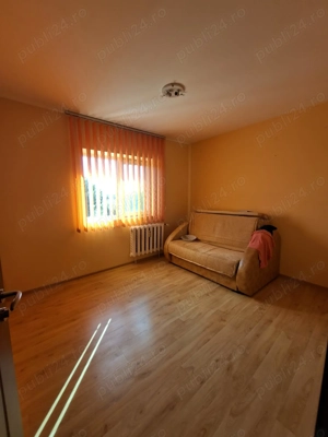 Str Bicaz - 2 cam semidecomandat   renovat   PVC   aer conditionat   balcon - imagine 3