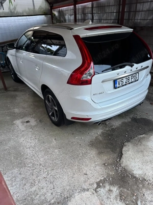 Vand Volvo XC60 D5 - imagine 5 Vand Volvo XC60 D5 - imagine 5