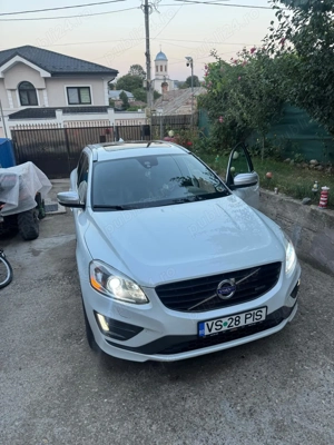 Vand Volvo XC60 D5 - imagine 3 Vand Volvo XC60 D5 - imagine 3